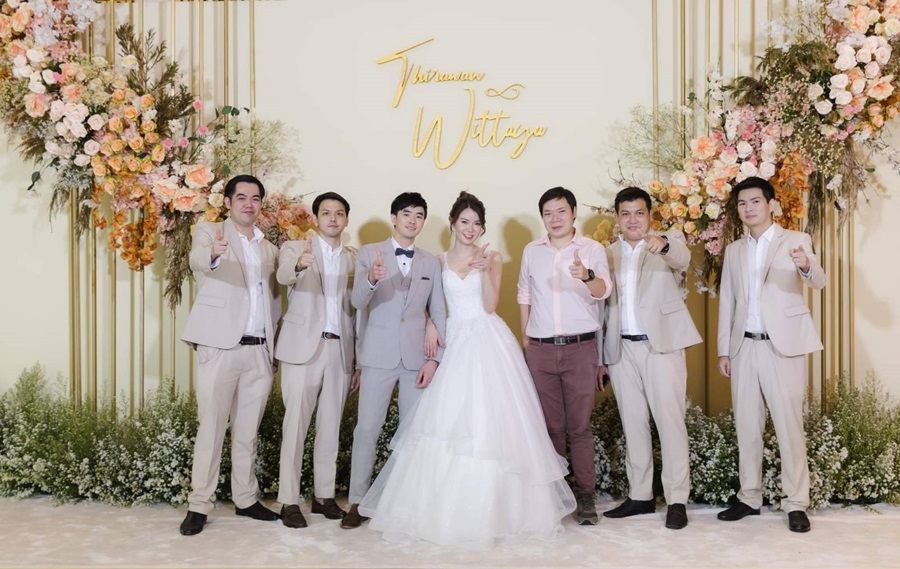 พร้อมเช่า ชุดสูทชาย สูทเพื่อนเจ้าบ่าว สีครีม เบจ Beige Brown (ไม่มีกั๊ก)