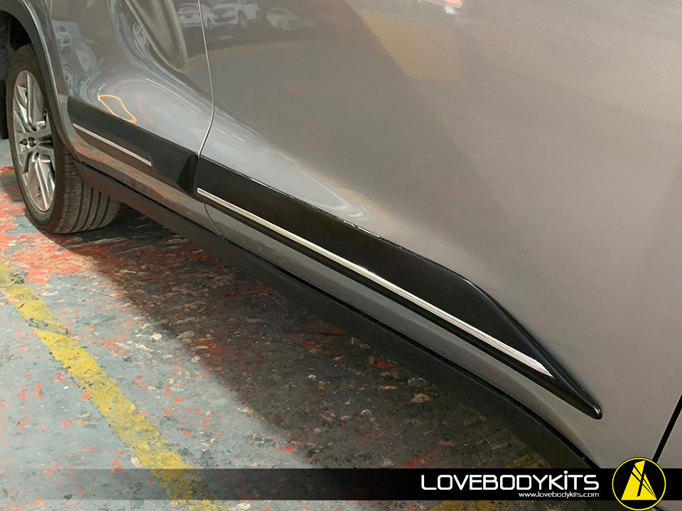 กาบข้างประตู : INNOVA ZENIX