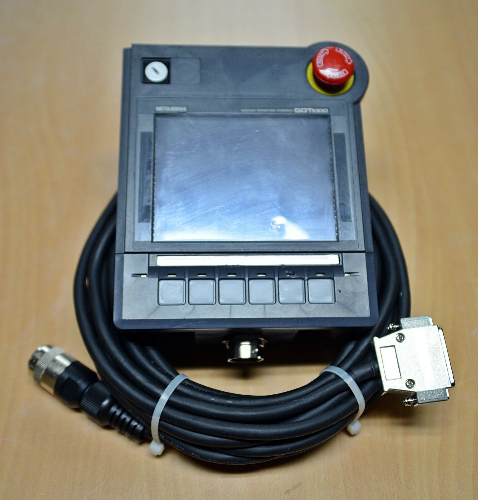GT1155HS-QSBD HMI " MITSUBISHI "