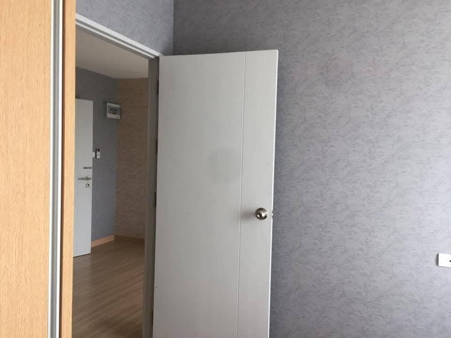 ให้เช่า ริล คอนโด รังสิต ตึก A 29 ตร.ม.เฟอร์ครบ เครื่องใช้ไฟฟ้าครบ ใกล้ ม.รังสิตและรถไฟฟ้า