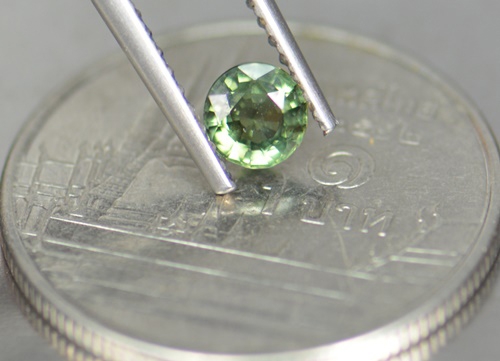 พลอยมรกตบางกะจะ 0.32 กะรัตพลอยไทย