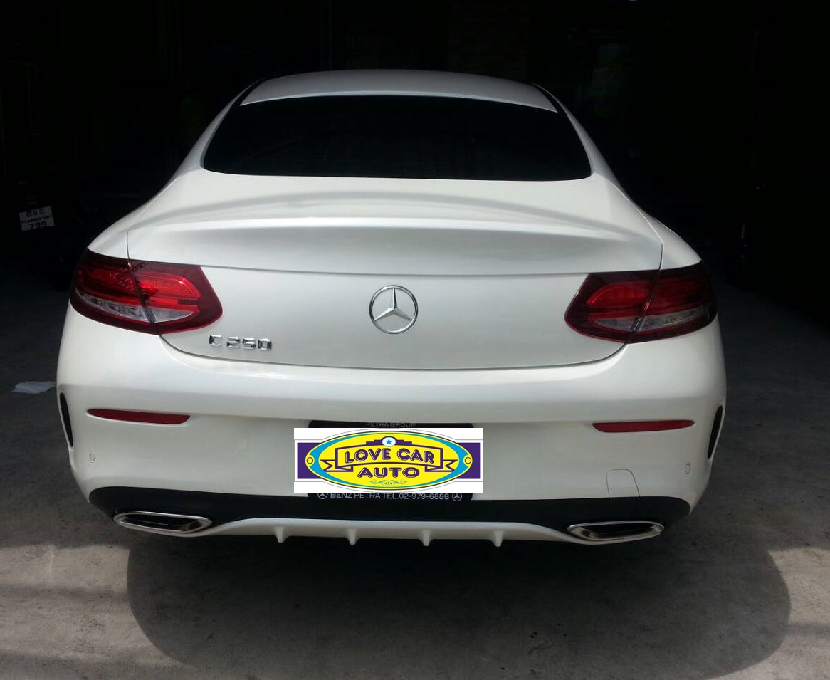 สั่งตัดพรมในรถยนต์เข้ารูป Benz C200 W205 Coupe ไวนิลสีครีม
