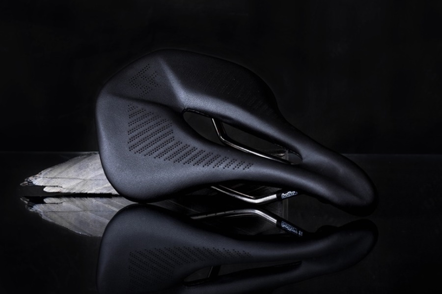 อานจักรยาน เบาะ S-FIGHT SG3 SADDLE หุ้มด้วยหนังเกรดพรีเมี่ยม ราง: chromoly Size: W. 160 x L 240 mm.