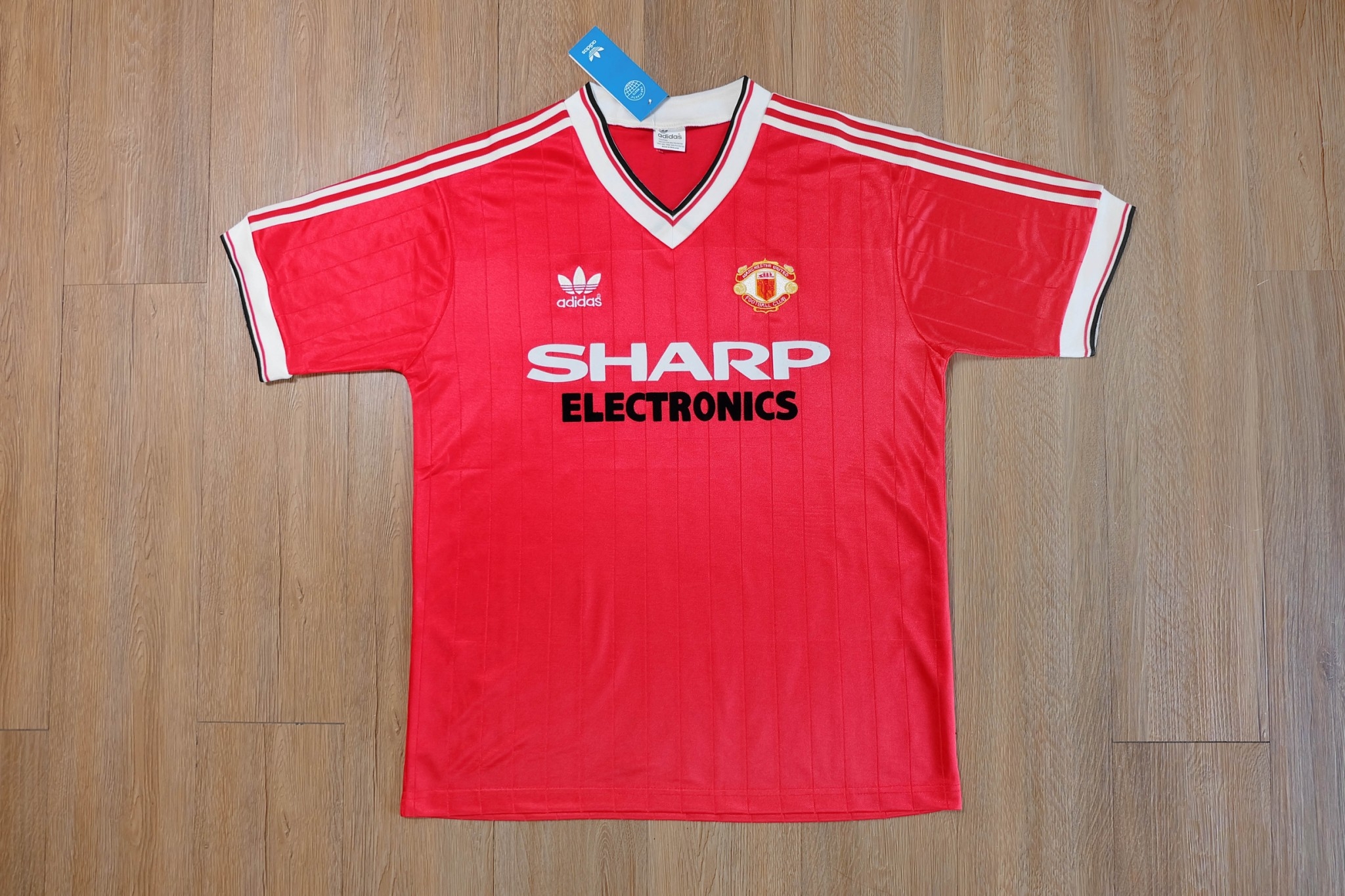 Manchester United 1982/83 Vintage Jersey เสื้อฟุตบอลแมนยูย้อนยุค Sharp Eletronics