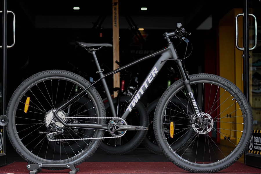จักรยานเสือภูเขา TWITTER RIDER SRAM NX 11 speed ล้อ 29er อลูมินั่ม ซ่อนสาย ลบรอยเชื่อม TWITTER MY2023