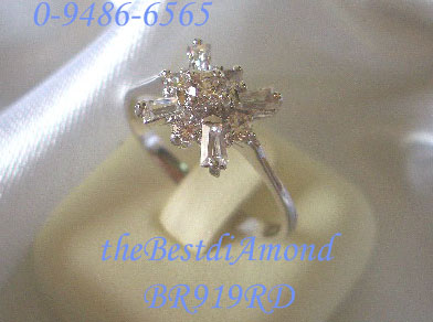 +++แหวนวงนี้สวยเก๋น่ารักมากค่ะ เพชรDesign และ วางได้ลงตัวมากค่ะ BR919RD มีต่างหูเข้าเซ็ตด้วยนะคะ+++