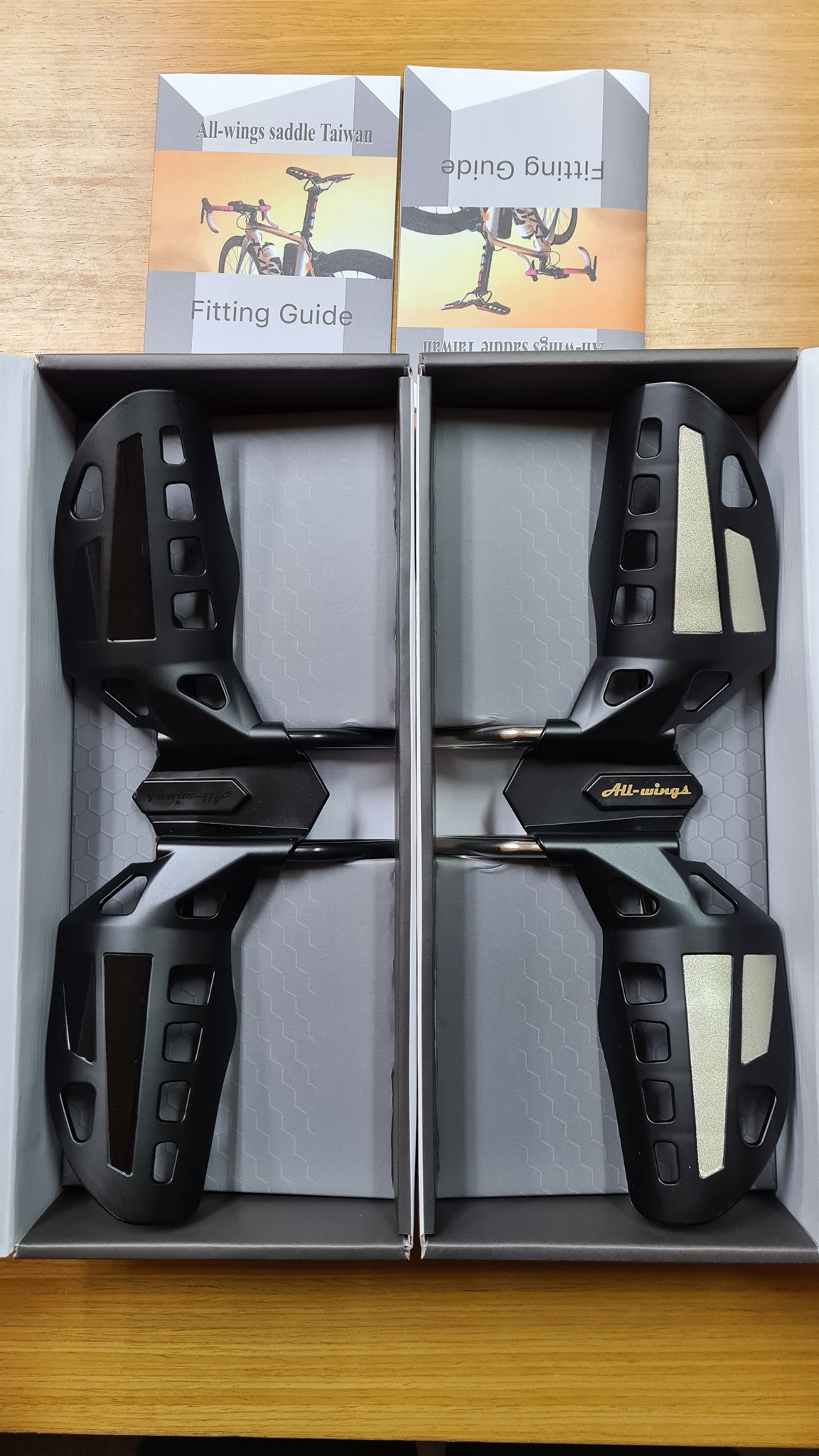 เบาะปีกนก อาน ปีกนก All-wings saddle Falcon