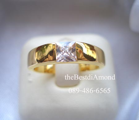 BR956+++แหวนunisex เพชรสี่เหลี่ยม+++ เก๋สุดๆ เรียบ หรู ดูมี class ฝังแบบหนีบ เพชรแบบPrincess cut ด้วยทองแบบเงาๆใส่เป็นแหวนคู่ชายหญิงได้เลยค่ะ