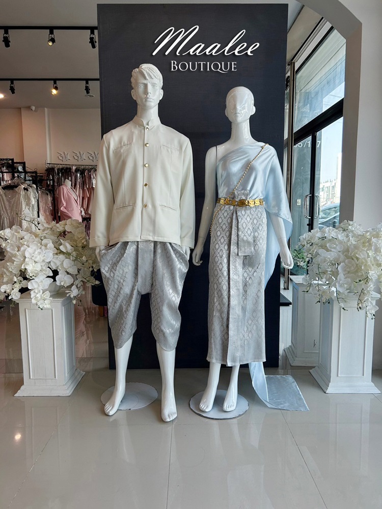 เช่า ชุดไทย ชุดเพื่อนเจ้าสาว ชุดไทยผ้าถุงสีเทาเงิน สไบเรียบ สีฟ้าอ่อน