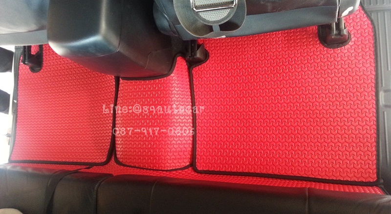 ผ้ายางปูพื้นรถยนต์ Toyota Vigo Cab ธนูสีแดงขอบดำ