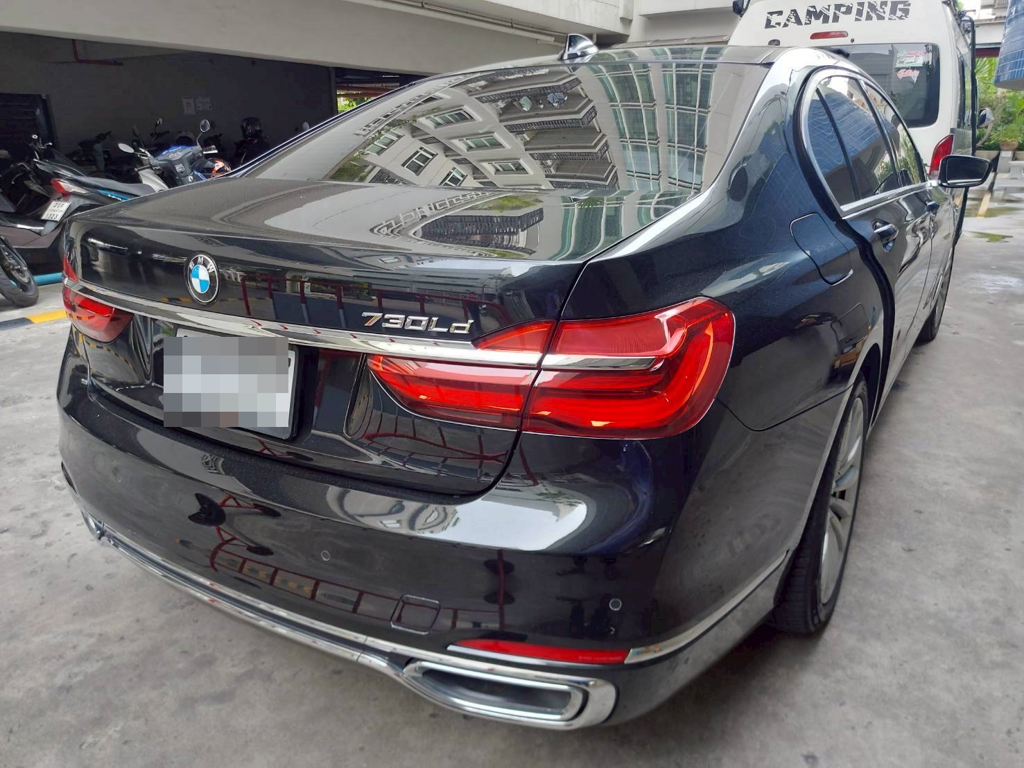 พรมปูพื้นรถยนต์ 6D BMW 720LD G12 สีดำด้ายดำ