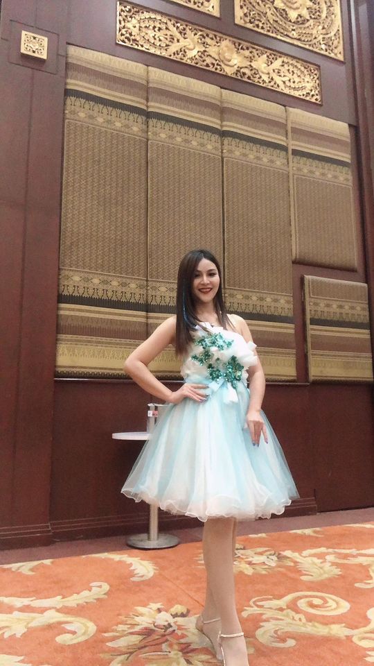 พร้อมเช่า ชุดแฟนซี เช่า 500 ชุดราตรีสั้น เกาะอก สีฟ้า ช่วงอกแต่งดอกเก๋มาก น่ารักฟรุ้งฟริ้ง