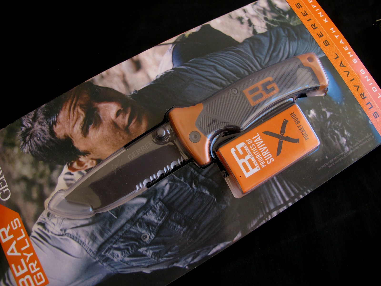 มีดพับ GERBER BEAR GRYLLS รุ่น Folding Sheath Knife รุ่นยอดนิยม (OEM)