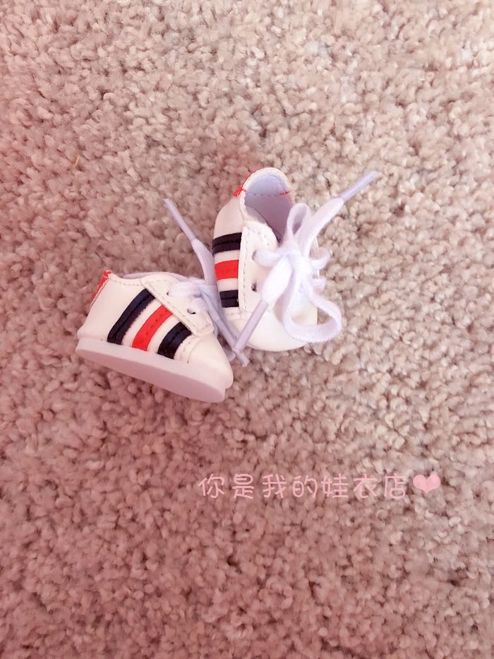 รองเท้าคาดแถบ สำหรับตุ๊กตา 20 cm.