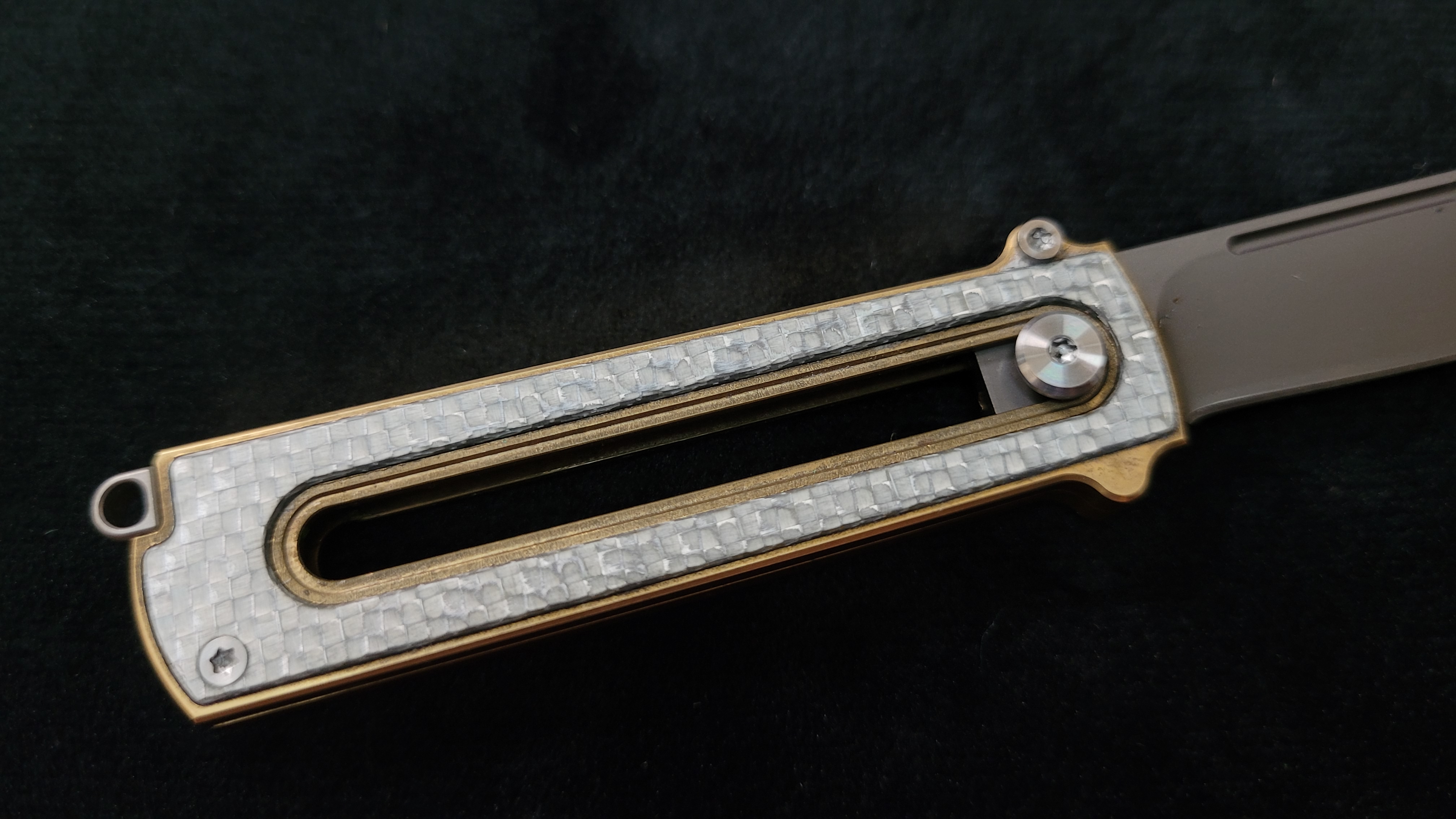 Al Br BarloX with M390 Blade-for a short time Dealer's Cost Silver Carbon Fiber DLC Black Blade