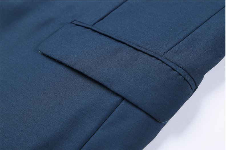 Pre-order ชุดสูทชาย รุ่น 2 กระดุม สีเขียว