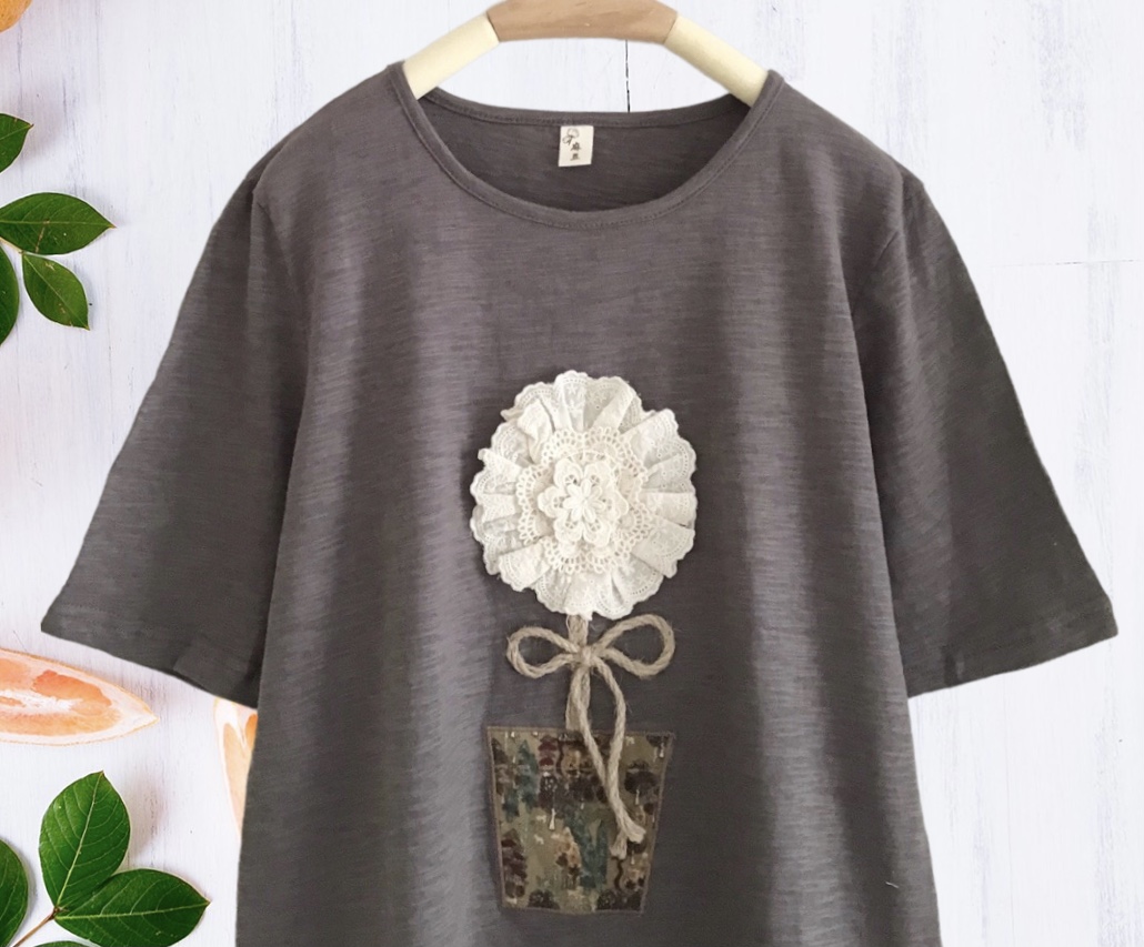 เสื้อยืดแต่งผ้าลูกไม้สวยหวาน