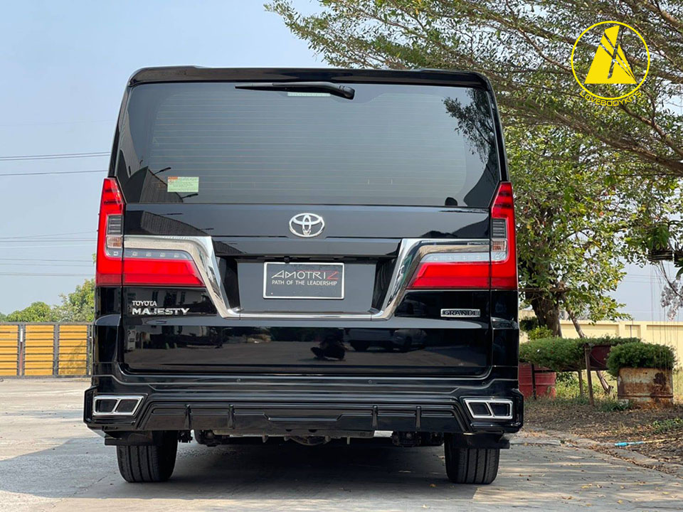 ชุดแต่ง LUMGA : MAJESTY