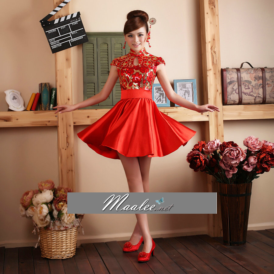 พร้อมเช่า ชุดกี่เพ้า ชุดจีน ชุดแฟนซี สีแดง กระโปรงผ้าซาติน พร้อมเช่า