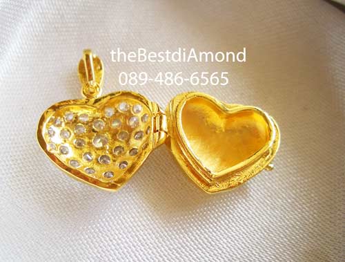 หมด ++BP415+จี้เพชร ล็อคหัวใจ++จี้น่ารักๆๆ แบบเก๋ designได้น่ารักมากๆๆ เป็นlocker เปิดฝาได้ ฝังจิกไข่ปลา เพชรแพรวพราว จี้แบบนี้ใส่ได้ทั้งสองด้านเลยค่ะ
