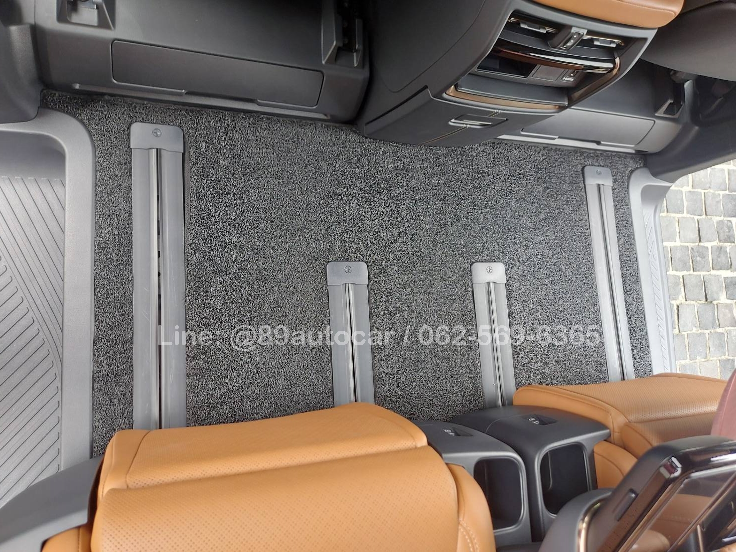 พรมดักฝุ่น Toyota Alphard 40 ปี 2024 ปูพรมไวนิลดักฝุ่นสีดำขอบดำ