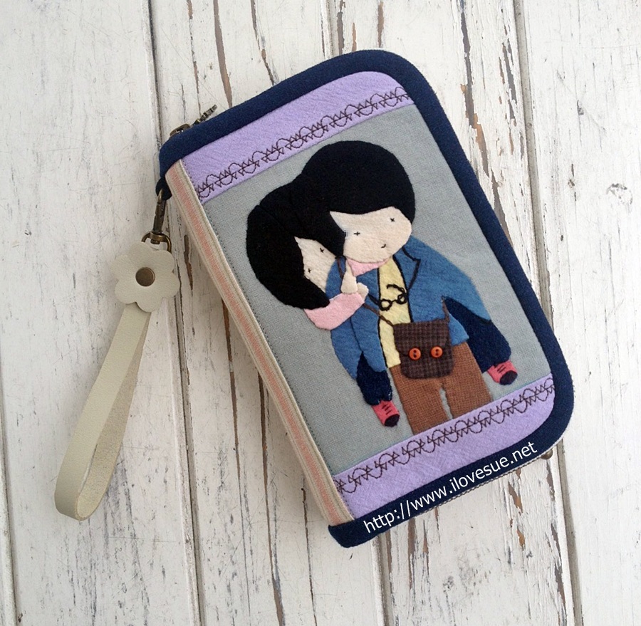 กระเป๋าใบกลางสองซิป - สั่งทำ ไม่มีพร้อมส่ง