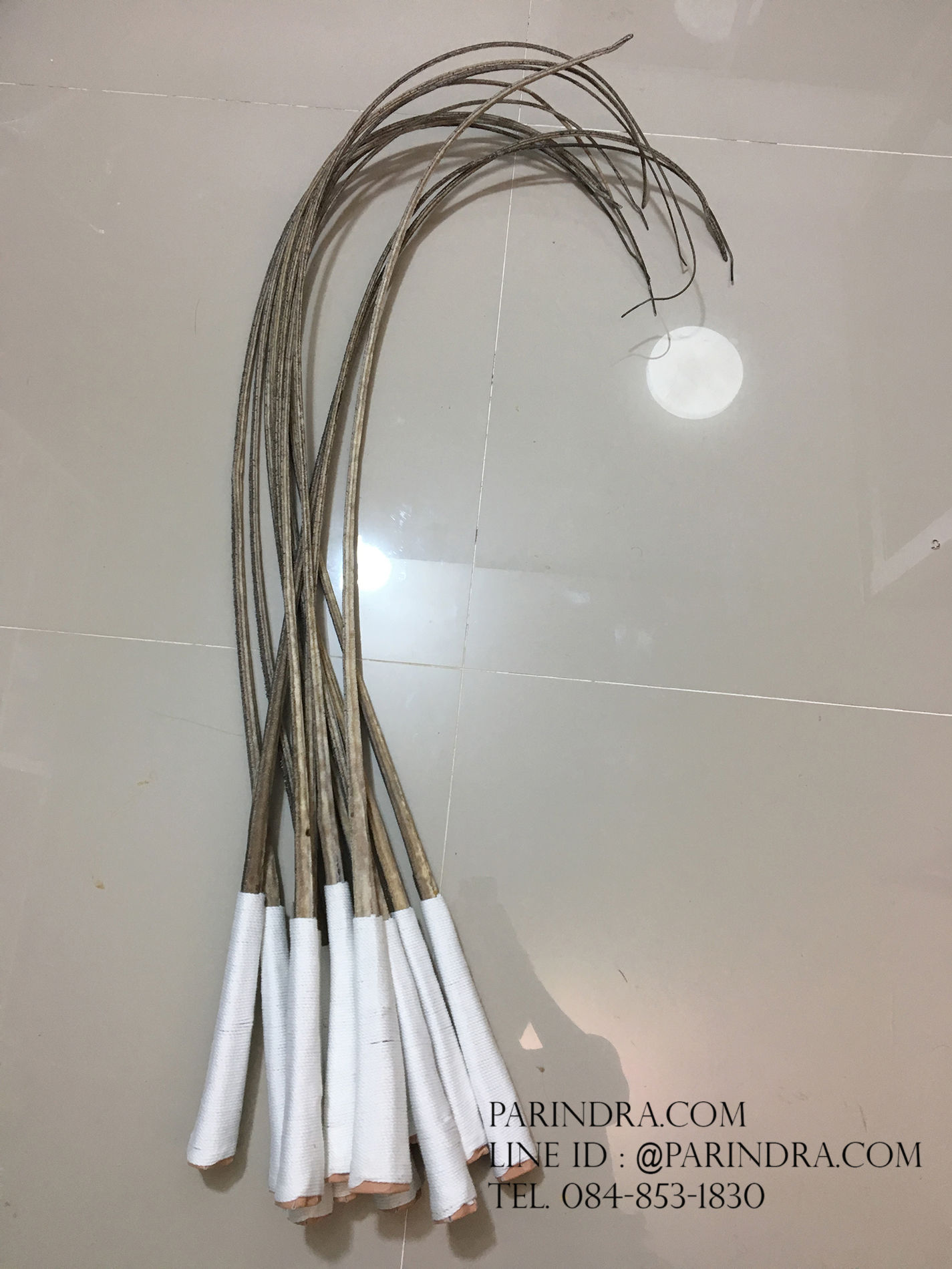 หางปลากระเบน แส้ปลากระเบน หางกระเบน ด้ามพันเชือกสวยงาม ความยาวประมาณ 1 เมตร