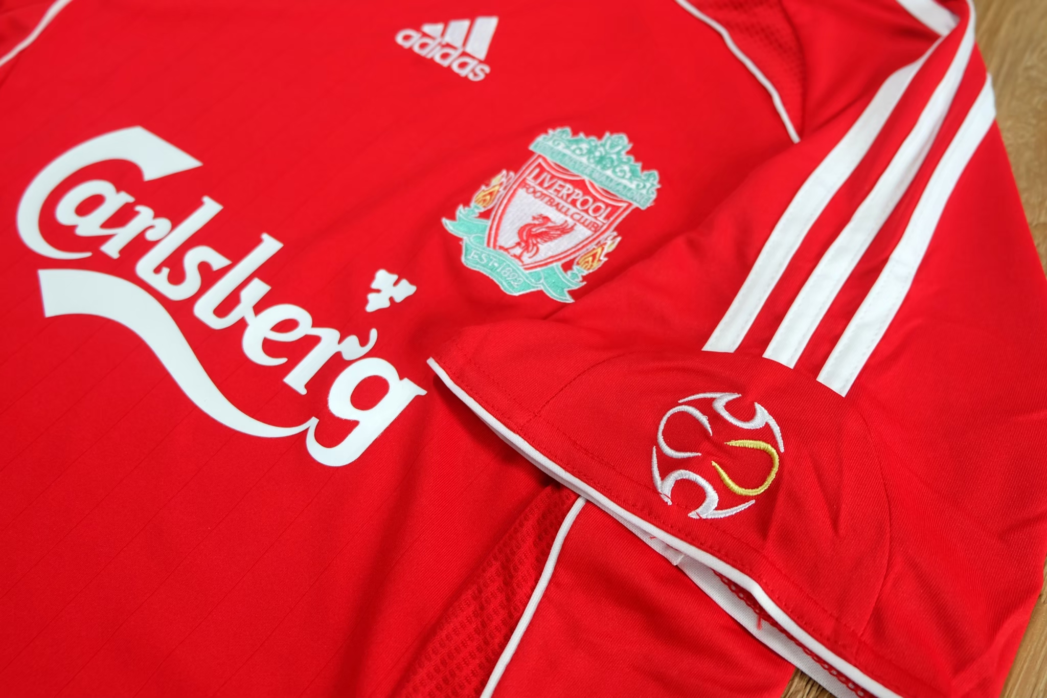 Liverpool 2006/07 Home Jersey เสื้อบอลย้อนยุค เสื้อลิเวอร์พูลย้อนยุค Carlsberg