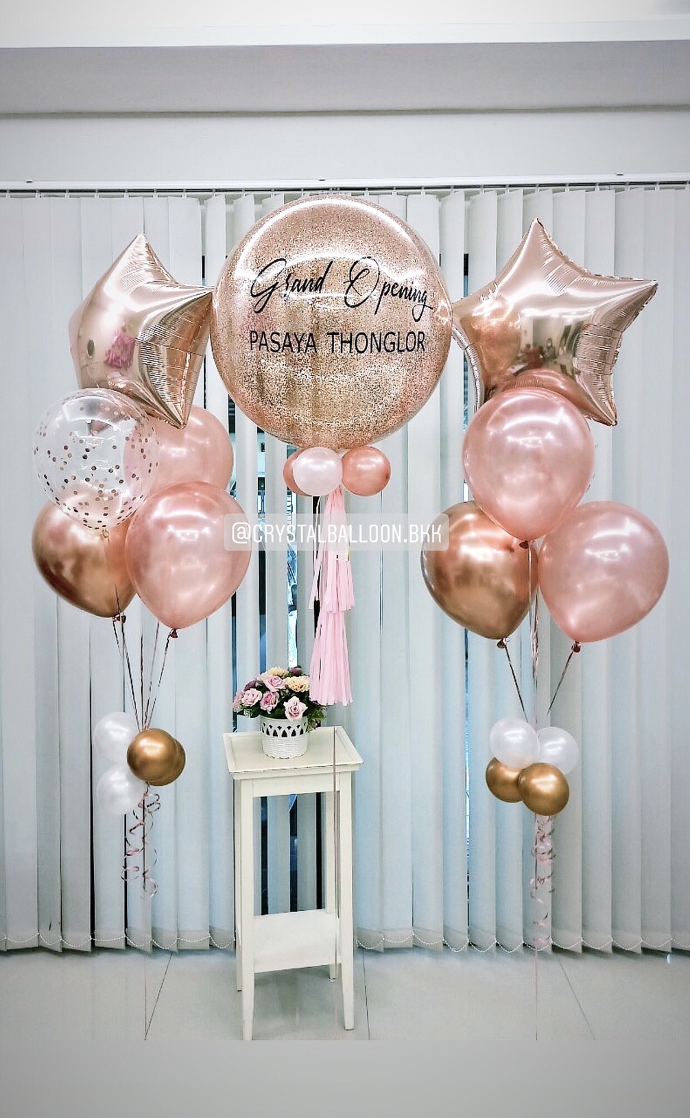 ลูกโป่ง Grand Opening Bubble ขนาด 24" สีโรสโกล พร้อมตกแต่ง ช่อลูกโป่งฟอยล์ดาว ขนาด 24" 2 ช่อ สามารถเปลี่ยนสีลูกโป่ง/เปลี่ยนข้อความ/เปลี่ยนขนาดได้