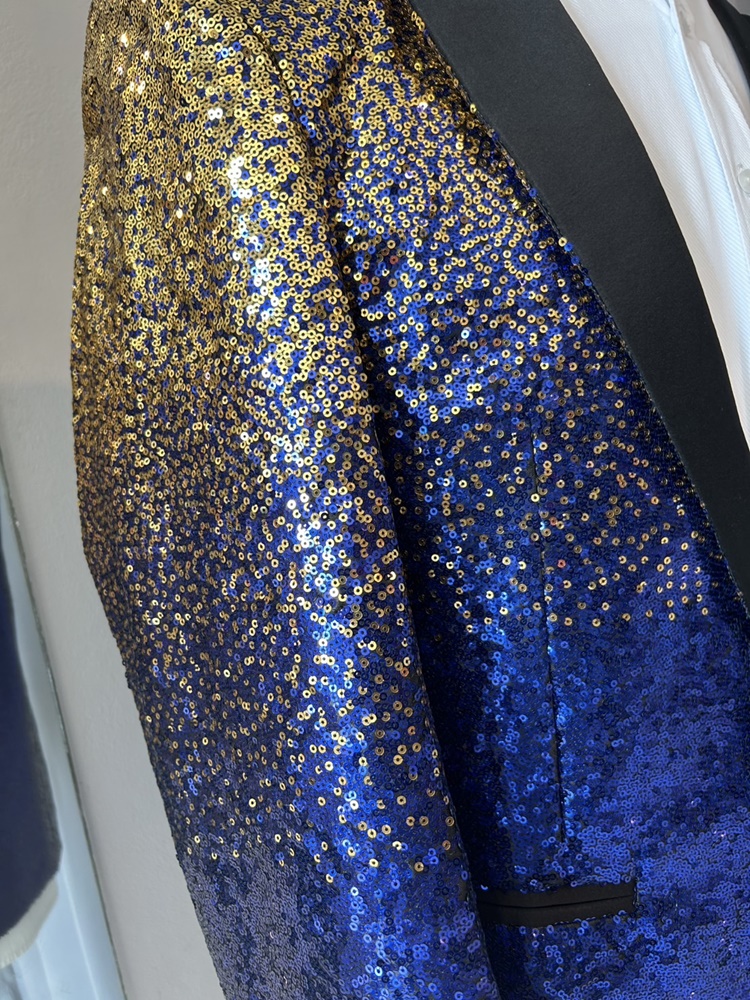 พร้อมเช่า เสื้อสูทชาย สูทแฟชั่น สูทกลิตเตอร์ ไล่สี สีทองน้ำเงิน (L)