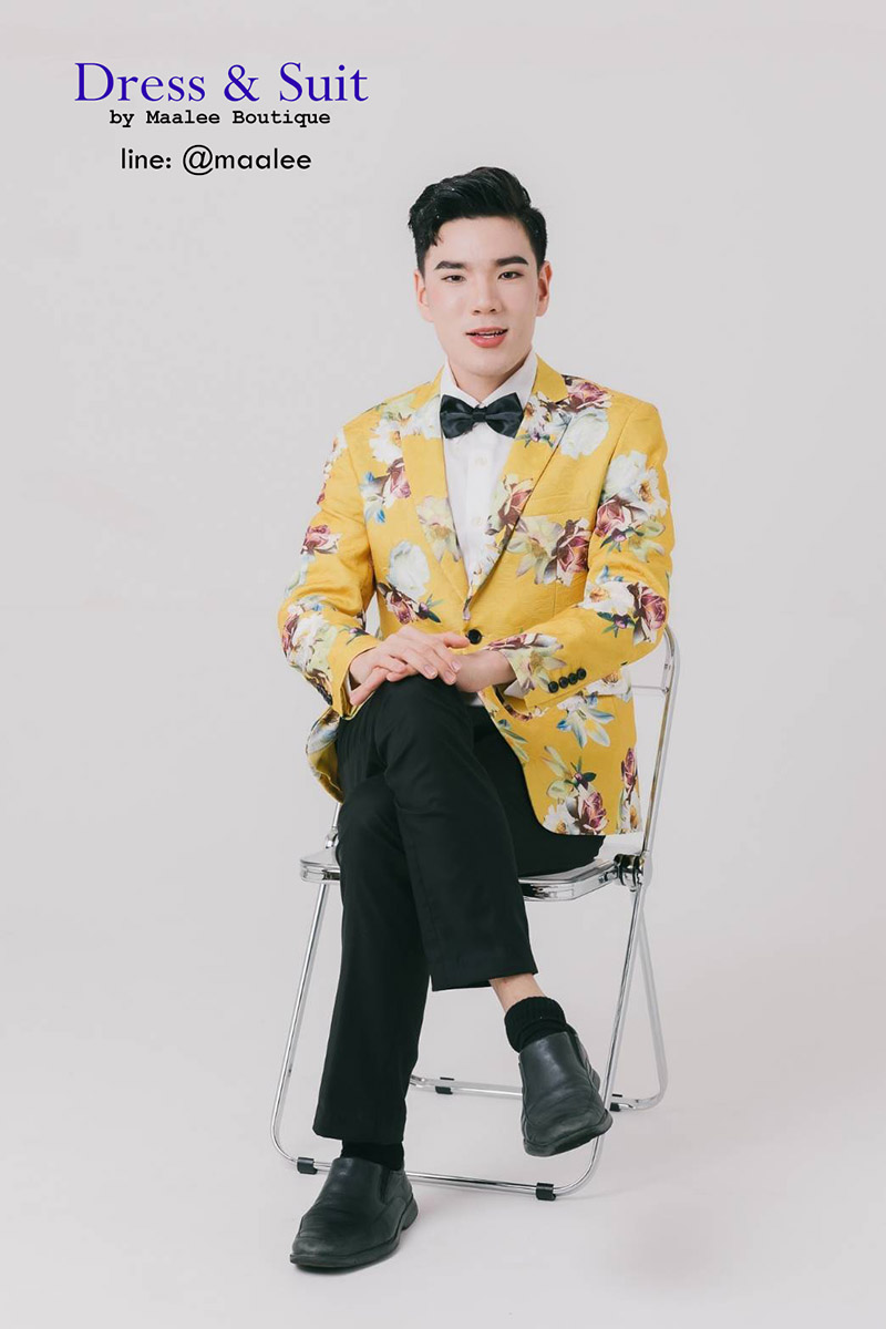 พร้อมเช่า เสื้อสูทชาย สีเหลือง ผ้าแจ๊กการ์ด ลายดอก Amber Yellow Floral Suit