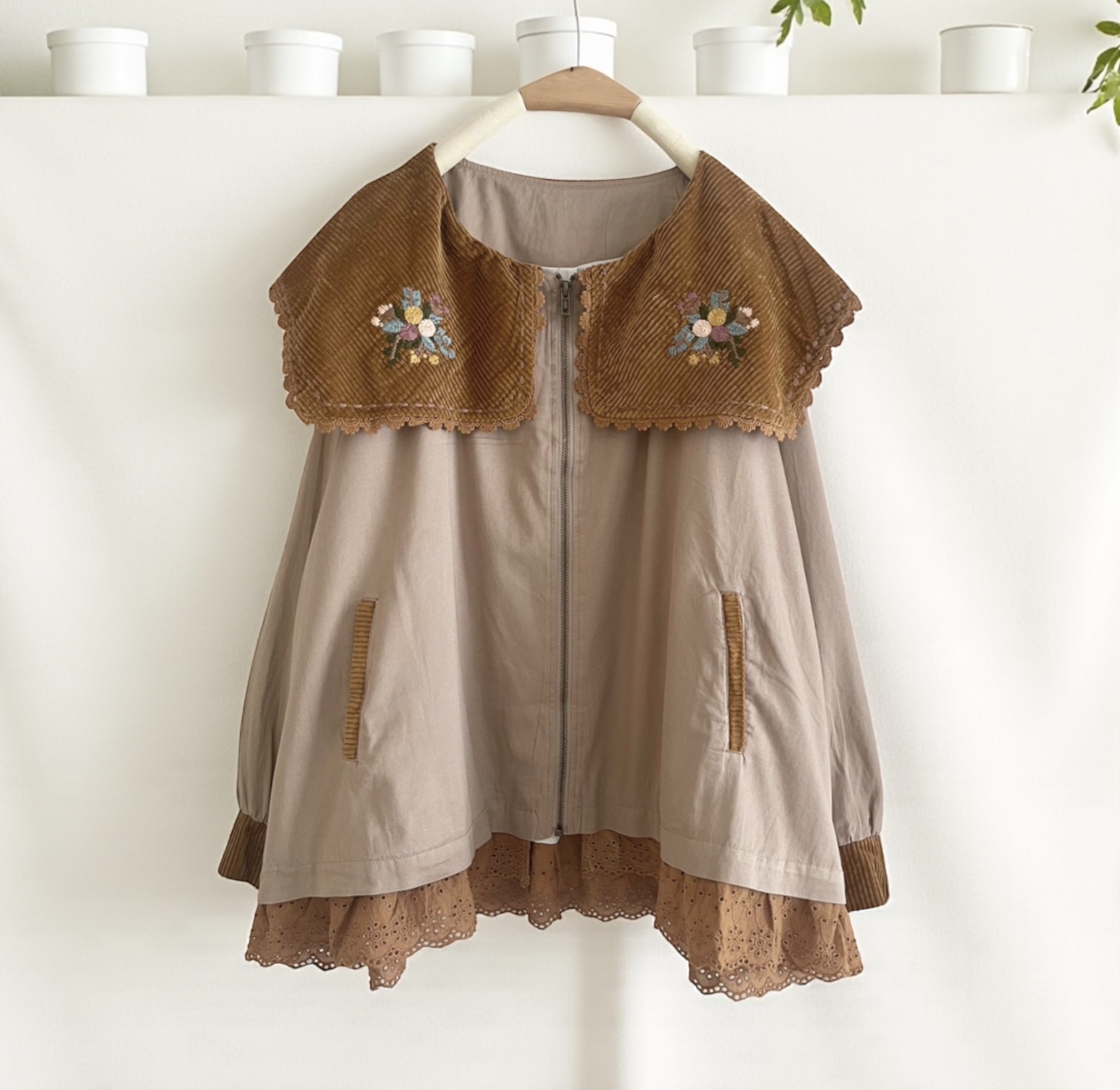เสื้อ/เสื้อคลุมผ้าฝ้ายแต่งชายระบายผ้าลูกไม้