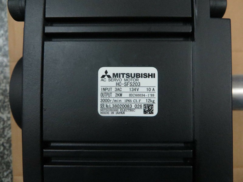 HC-SFS203 SERVO MOTOR " MITSUBISHI "