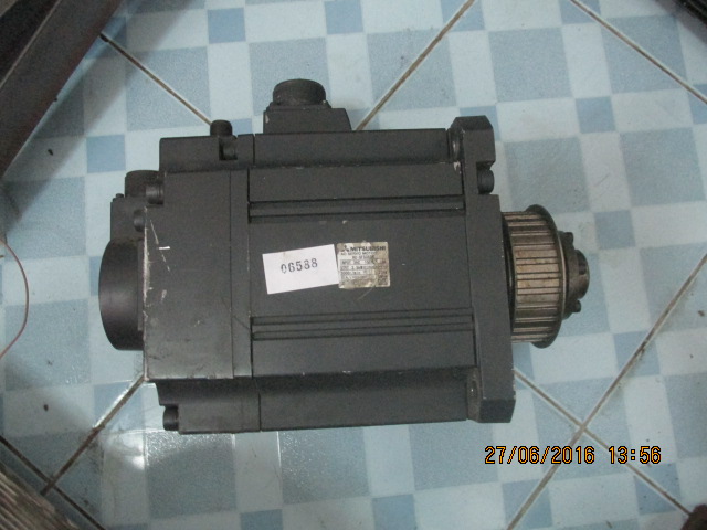 SERVO MOTOR “ MITSUBISHI ” รุ่น HC-SFS353B