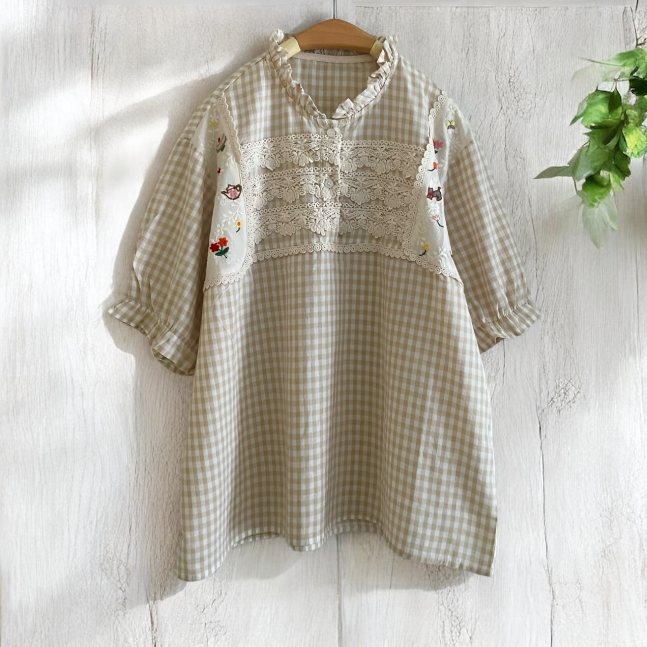 เสื้อผ้าฝ้ายลายสก็อตแต่งผ้าลูกไม้