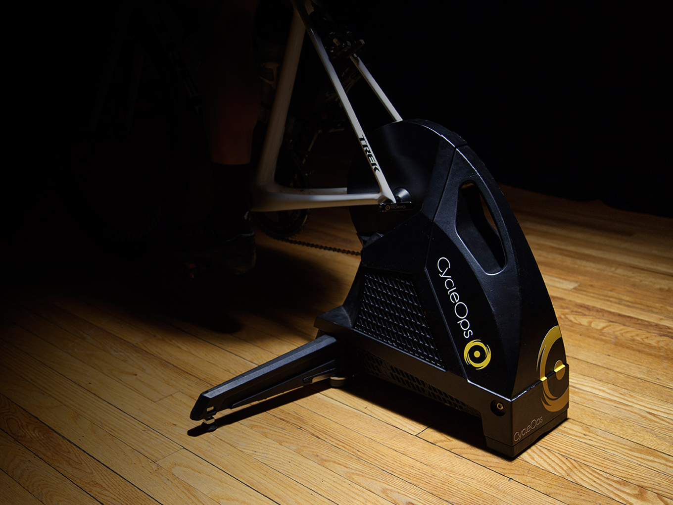 เทรนเนอร์ CycleOps Hammer Direct Drive Trainer, ATRCL9810F SMART TRAINER