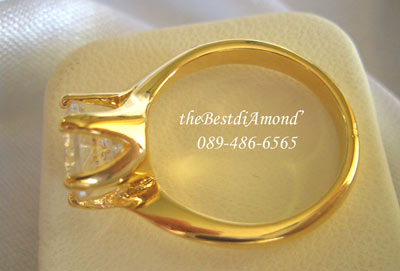 BR944+++แหวนชู ขนาด 2.5 กะรัต+++เรียบ หรูหรา สวยมากๆๆๆ เพชรแวววาว เหมือนจริงมากๆเล่นไฟสุดๆ วงนี้ต้องมีไว้ค่ะ แบบยอดนิยม ไม่ตกtrend ค่ะ