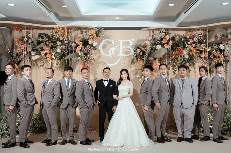 พร้อมเช่า ชุดสูทชาย สีน้ำตาล ทรงเข้ารูป สไตล์เกาหลี พร้อมเสื้อกั๊ก