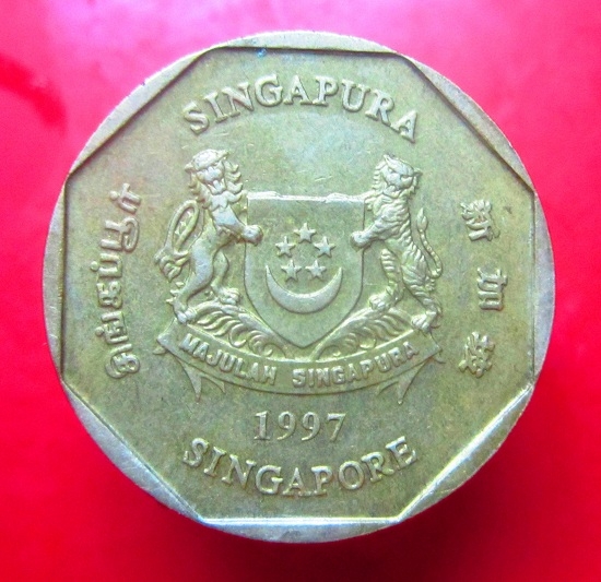 เหรียญ 1 ดอลล่า สิงคโปร์ ร.ศ 1997 สภาพสวย สนใจติดต่อ จันทร์โอพระเครื่อง