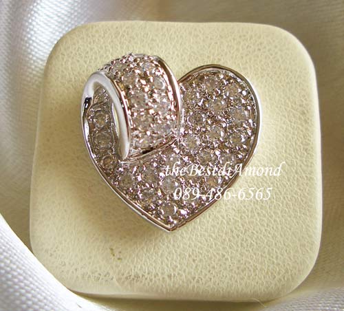 +BP419RD+++จี้เพชร cz หัวใจโค้ง+++จี้น่ารักๆๆ แบบเก๋ น่ารักมากๆๆ ฝังจิกไข่ปลา เพชรแพรวพราวเลยค่ะ รูปแบบก็น่ารัก ห้อยแล้วจะเอียงๆนิดๆดู Modern