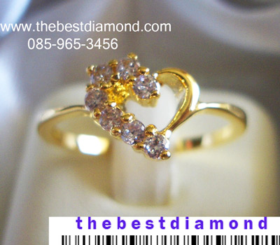 BR073 แหวนหัวใจสื่อรัก วงนี้น่ารักมากๆๆ เพชรไม่ใหญ่เกินไป แบบดูดีมีดีไซน์ ไม่ล้าสมัย ใส่ได้นาน ตัวเรือนเพรียวบาง ใส่ติตนิ้วได้ตลอดเลยค่ะ