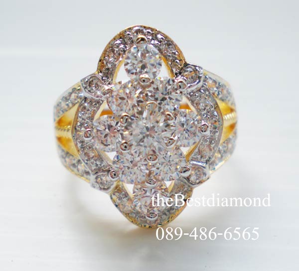 BR623+++แหวนข้าวหลามตัด+++สุดสวย Modern ดูดีมากๆๆ เพชรก็วิบๆ แบบจากร้านจิว เลยค่ะ ดูหรู มีรสนิยมมากๆๆ.ใส่แล้วเต็มนิ้วสวยมากๆๆ ไฮโซมากๆ