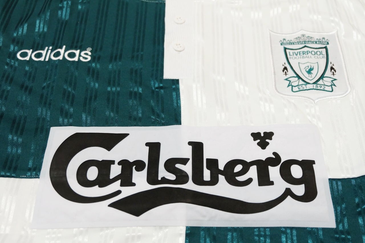 Liverpool 1995/96 Away Vintage Jersey เสื้อฟุตบอลลิเวอร์พูลย้อนยุค Carlsberg
