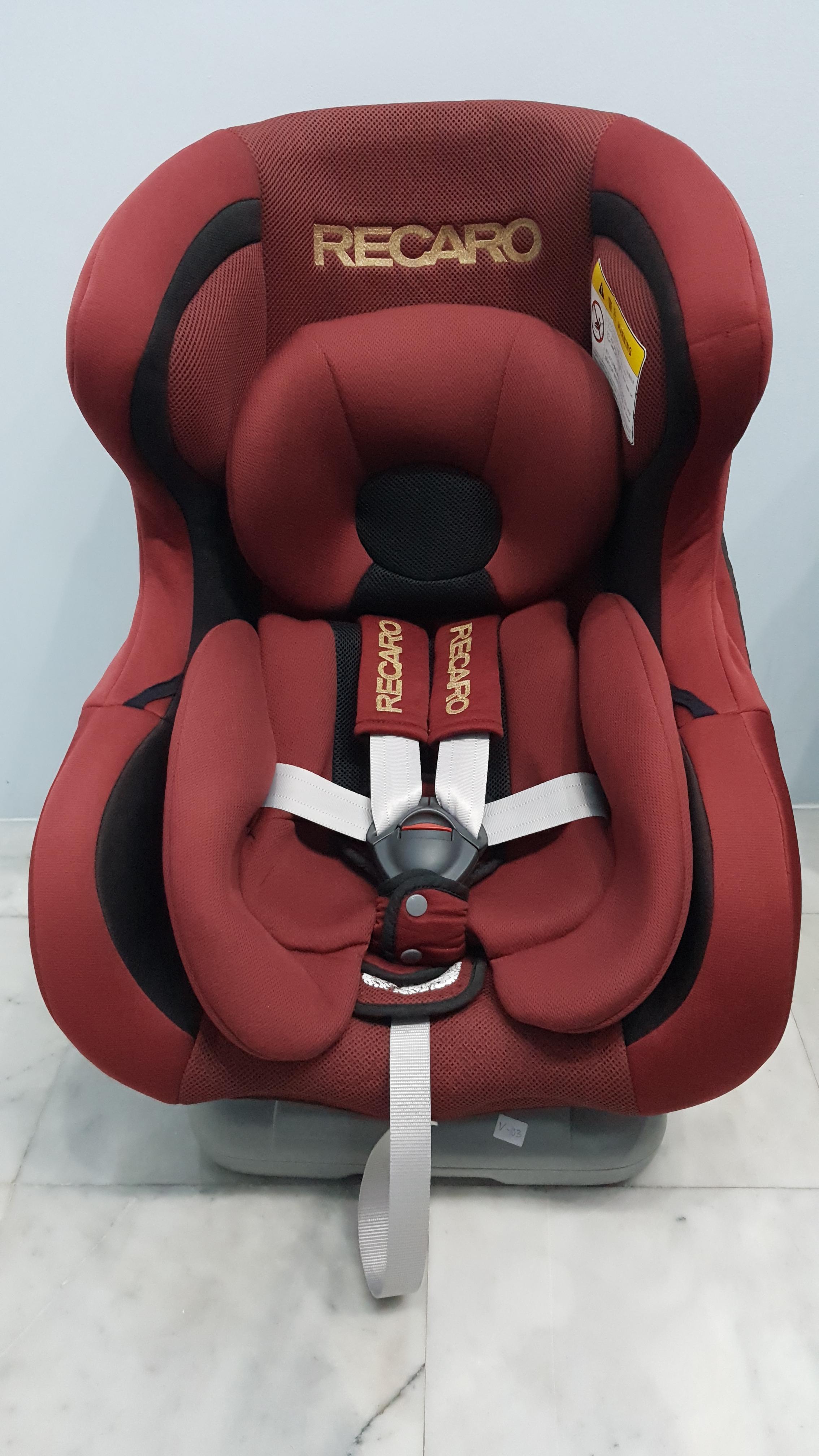 RECARO รุ่น Start +i สีแดงขอบทอง