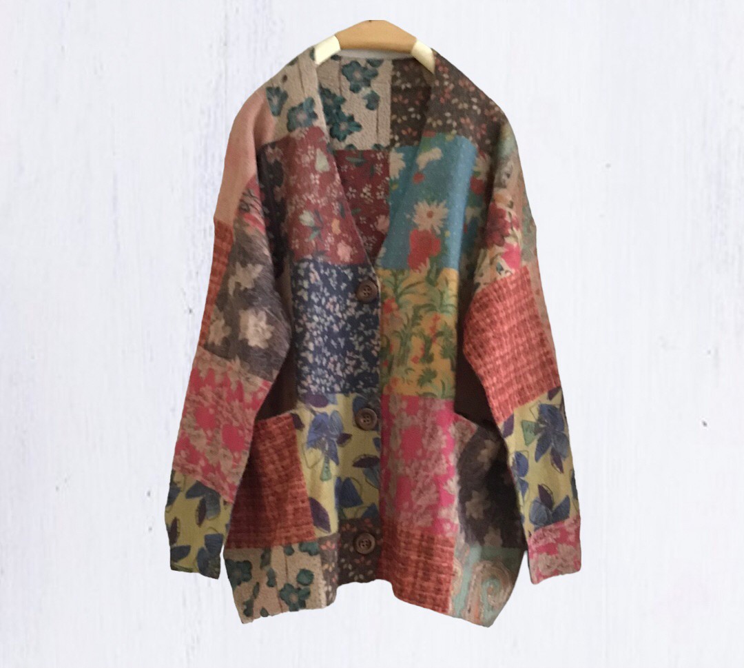 เสื้อคลุมไหมพรมนุ่มลาย patchwork แต่งกระเป๋า
