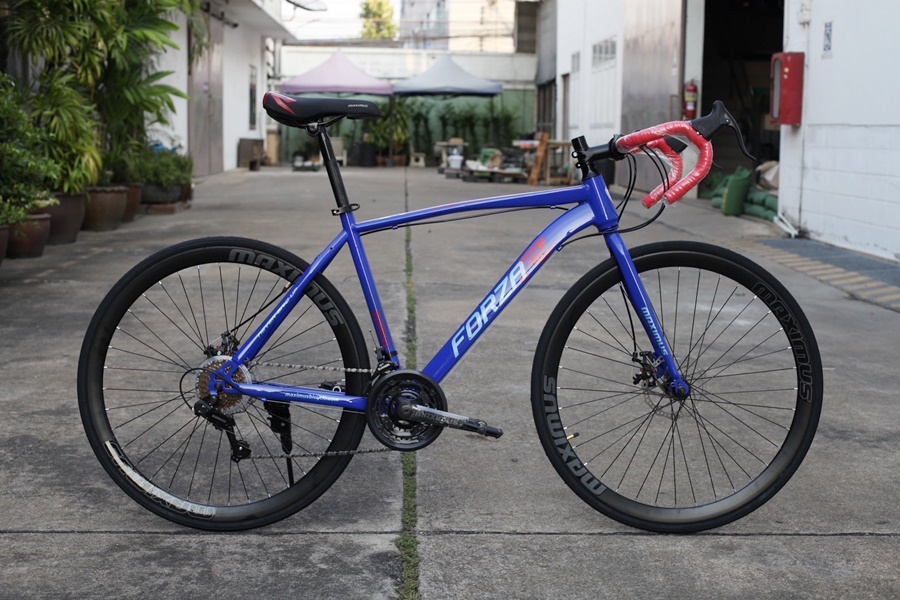 จักรยานเสือหมอบ MAXIMUS รุ่น FORZA-R ชุดเกียร์ SHIMANO 21SP เฟรมเหล็ก แข็งแรงทนทาน
