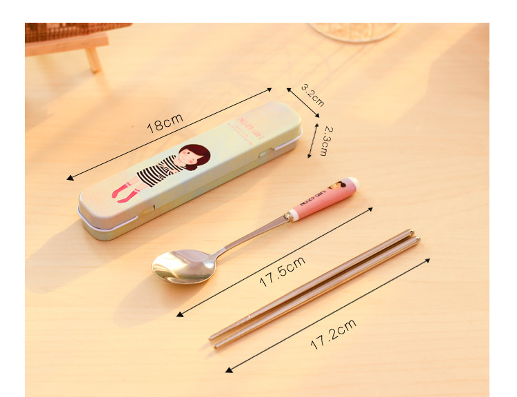 ชุดช้อน-ตะเกียบ พร้อมกล่องเหล็กพกพา