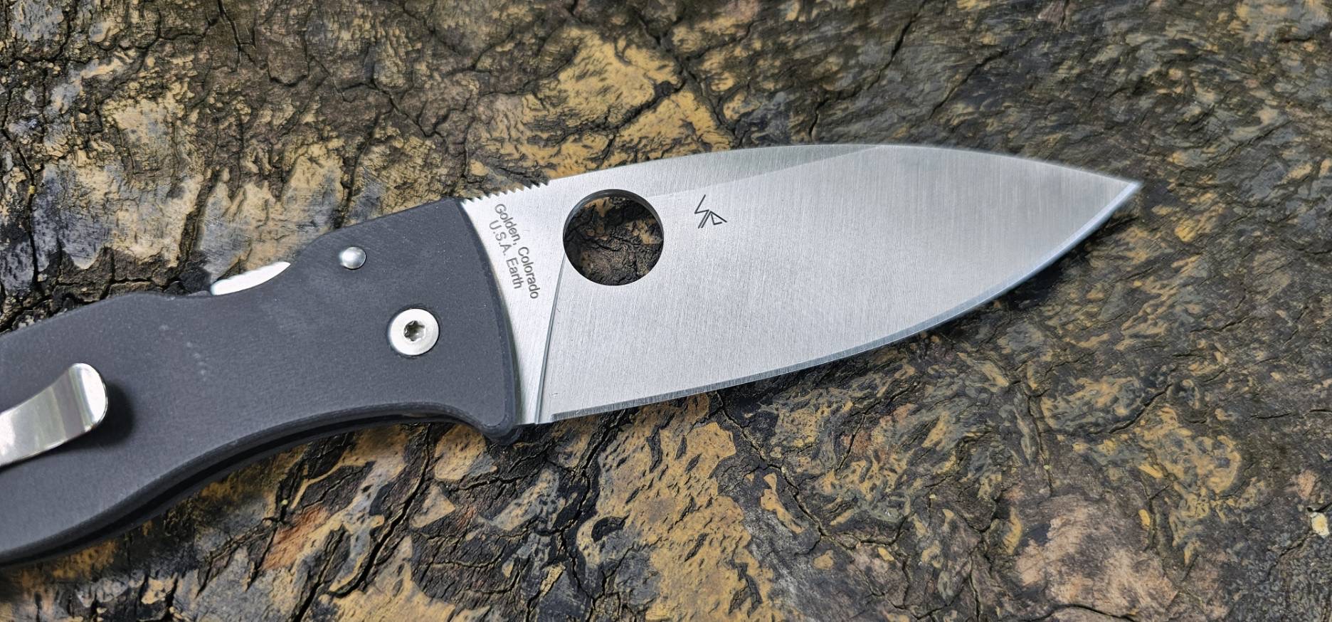 Spyderco Bodacious Compression Lock Knife Black G-10 (3.6" Satin S30V)