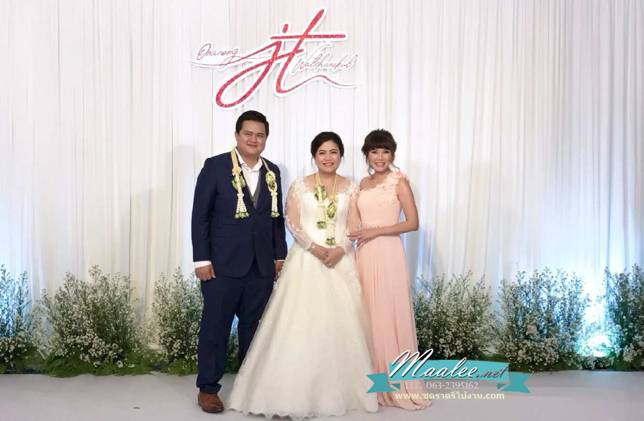 พร้อมเช่า ชุดราตรียาว ไหล่เดียว ผ้าชีฟองคาดเพชรที่เอว แต่งดอกสวย สีชมพูอ่อน