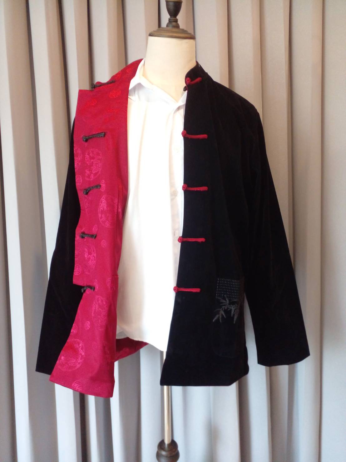 Preorder เสื้อจีนชาย เสื้อคอจีนแขนยาว ใส่ได้2ด้าน กระดุมหน้า ผ้ากำมะหยี่